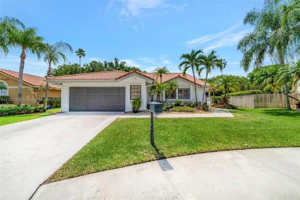 The Oaks 2 At Country Isles, 1583 Eastlake Way, Weston, Florida 33326, image 1
