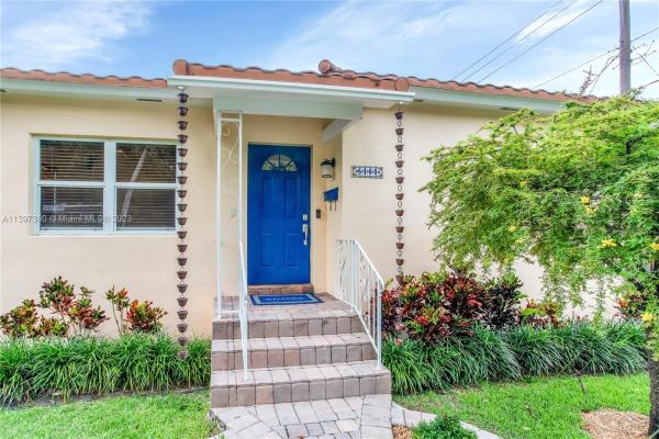 McKeever Terrace, 6101 SW 42nd St, South Miami, Florida 33155, image 1
