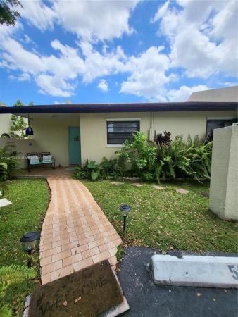 Groves Villas, 5832 SW 144th Cir Pl, Kendale Lakes, Florida 33183, image 1