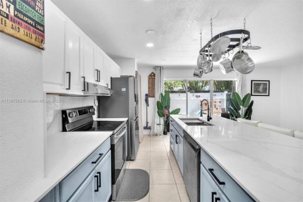 Washington Court Villas, 115 Hidden Ct Rd #8-C, Hollywood, Florida 33023, image 1