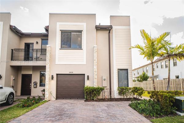 Paseos At Via Ventura, 20636 NE 5th Pl, Ives Estates, Florida 33179, image 1