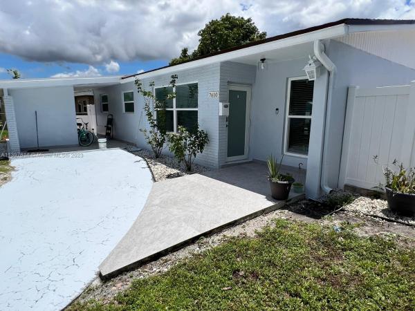 Driftwood Estates, 7610 Raleigh St, Hollywood, Florida 33024, image 2