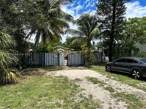Chattanooga Park, 1721 Mckinley St, Hollywood, Florida 33020, image 1