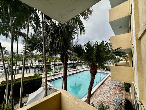 Vecino Del Mar, 2350 NE 135th St #208, North Miami, Florida 33181, image 1