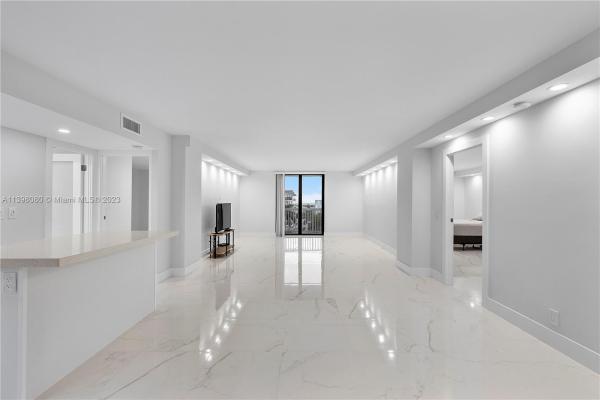 Allington Towers North, 1500 S Ocean Dr #6G, Hollywood, Florida 33019, image 1