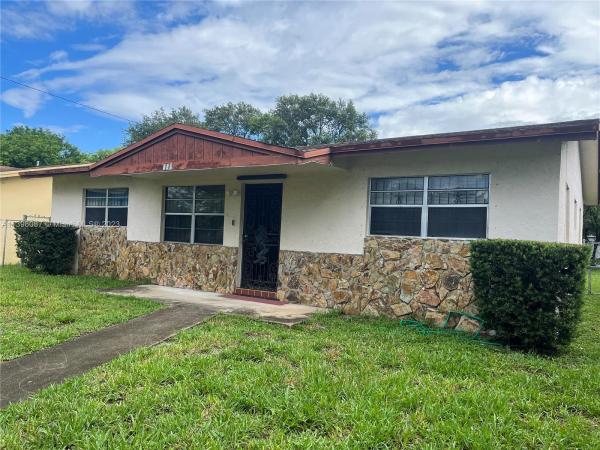 Carver Heights, 634 NW 4th Ct, Hallandale Beach, Florida 33009, image 1