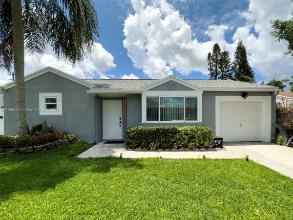 Boca Landings, 18905 Cloud Lake Cir, Boca Raton, Florida 33496, image 2