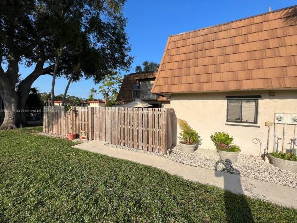 Lake Colony, 4043 Palm Bay Cir #A, West Palm Beach, Florida 33406, image 1