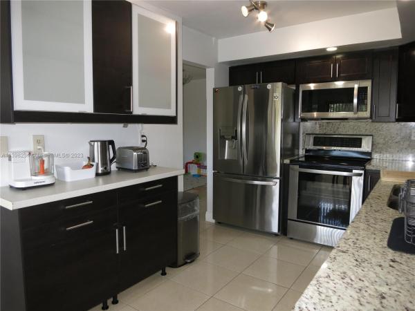Peninsula At International Gardens, 1300 SW 122nd Ave #117-2, Tamiami, Florida 33184, image 1