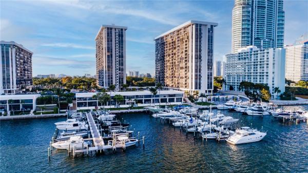 Brickell Place, 1865 Brickell Ave #ATH12, Miami, Florida 33129, image 2