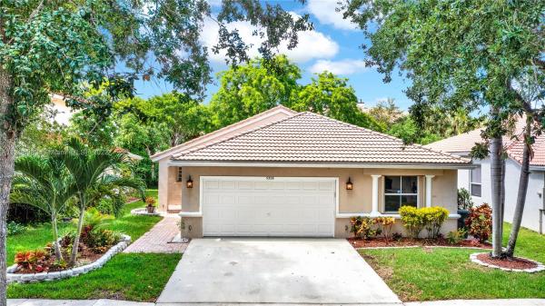 Lake St Croix At Indigo Lakes, 5326 NW 48th St, Coconut Creek, Florida 33073, image 1