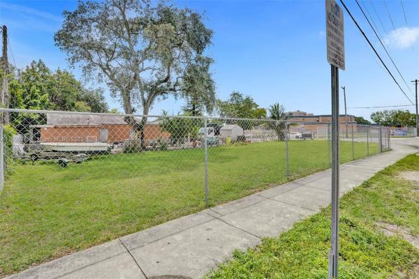 17th Avenue Manor, 1999 NW 46th St, Brownsville, Florida 33142, image 1