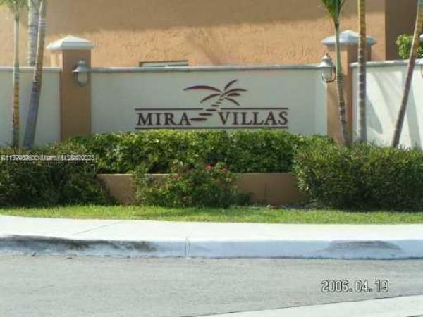 Mira Villas, 8262 NW 5th Ln #392, Fountainebleau, Florida 33126, image 1