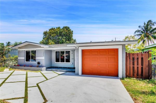 Fulford By The Sea, 1240 NE 159th St, North Miami Beach, Florida 33162, image 2
