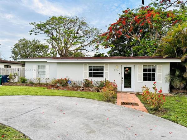 Ranchero Homesites, 8560 SW 125th St, Kendall, Florida 33156, image 1