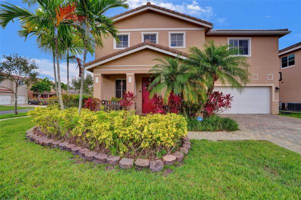 Sport Acres, 1412 NW 206th St, Miami Gardens, Florida 33169, image 1