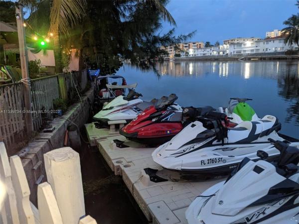 Biscayne Beach, 7755 Hawthorne Ave (waterfront) #4, Miami Beach, Florida 33141, image 1