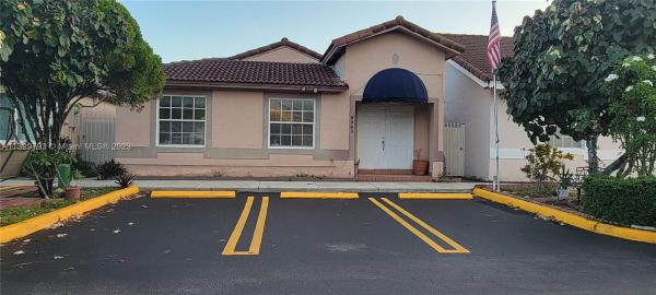 Les Fontaines, 8943 NW 119th Ter, Hialeah Gardens, Florida 33018, image 1