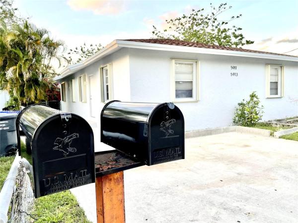 Hollywood No HOA, 5911 Liberty St #5911, Hollywood, Florida 33021, image 1