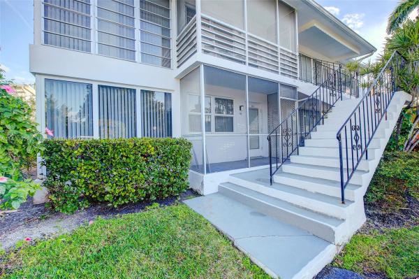Cliff Lake Villas, 1060 SE 14th Pl #16A, Fort Lauderdale, Florida 33316, image 1