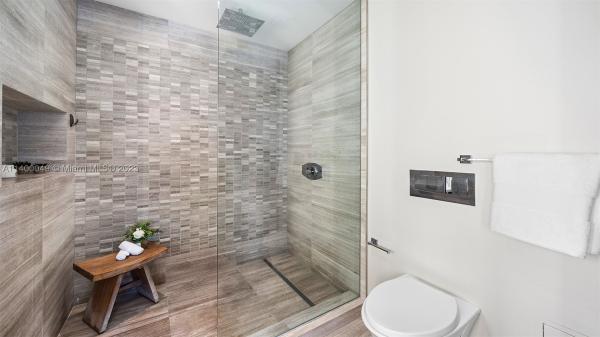 Roney Palace, Miami Beach, Florida 33139, image 1