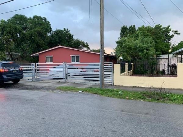 De Leon Park, 3033 NW 10th Ave, Miami, Florida 33127, image 1