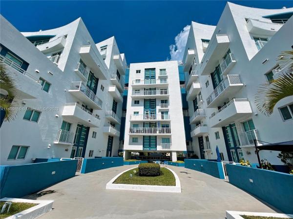 Ocean Blue, 7600 Collins Ave #416, Miami Beach, Florida 33141, image 2