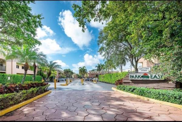 Park East, 210 NW 87th Ave #L204, Fountainebleau, Florida 33172, image 2