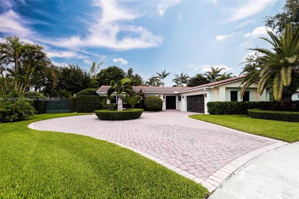 Kendale, 10380 SW 97th Ter, Kendall, Florida 33176, image 2