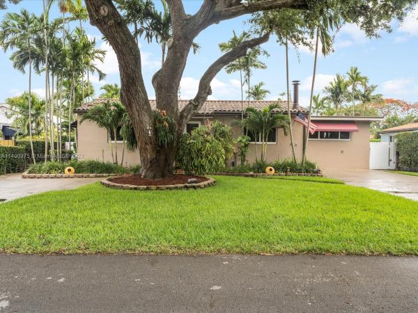 Kent Estates, 620 Plover Ave, Miami Springs, Florida 33166, image 1