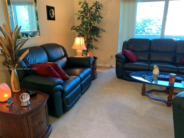 High Point West, 100 South Blvd #2B, Boynton Beach, Florida 33435, image 1
