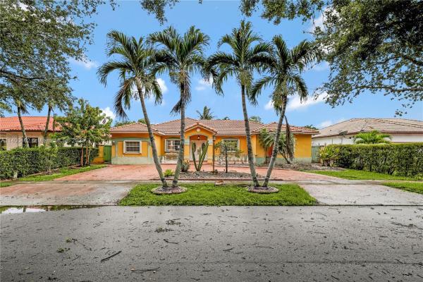 Royal Garden Estates, 9120 NW 162nd Ter, Miami Lakes, Florida 33018, image 1