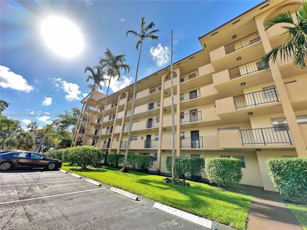 Sunrise Island, 3905 N Nob Hill Rd #403, Sunrise, Florida 33351, image 1