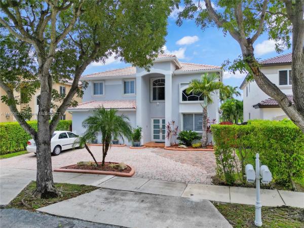 6455 SW 158th Pass, Unincorporated Dade County, Florida 33193, image 2