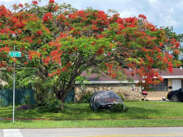 Bel Aire, 18601 SW 97th Pl, Cutler Bay, Florida 33157, image 2