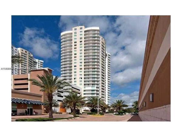 Duo West, 1745 E Hallandale Beach Blvd #307W, Hallandale Beach, Florida 33009, image 1