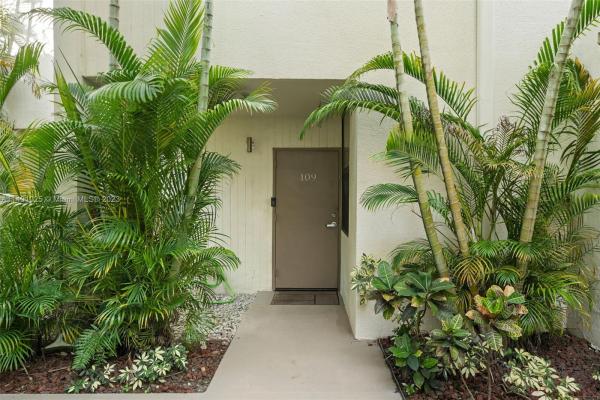 Villa Dorada, 20341 NE 30th Ave #109-6, Aventura, Florida 33180, image 1