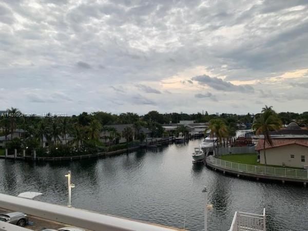 Waterside Towers, 2450 NE 135th St #301, North Miami, Florida 33181, image 1