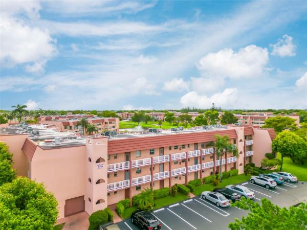 Sunrise Lakes 3, 9421 Sunrise Lakes Blvd #309, Sunrise, Florida 33322, image 1
