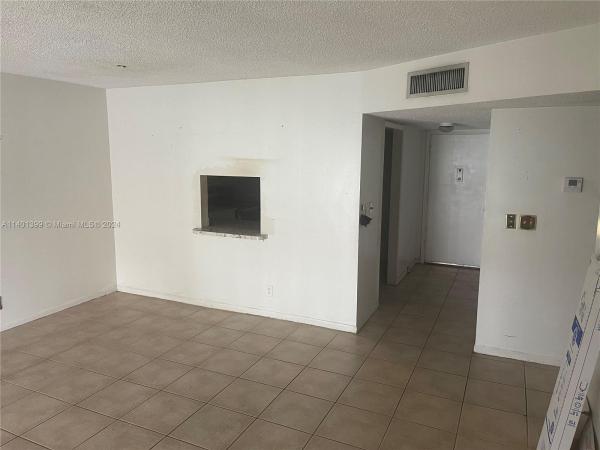 Castle Gardens, Fort Lauderdale, Florida 33313, image 1