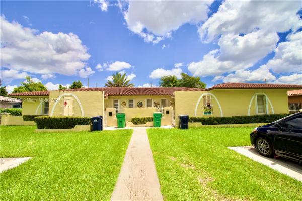 Lantern Manor, 9721 SW 37th Ter, University Park, Florida 33165, image 2