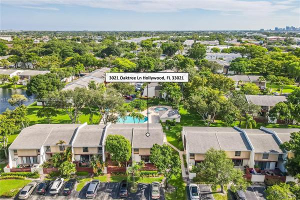 Lakes Of Emerald Hills, 3021 Oaktree Ln #280, Hollywood, Florida 33021, image 1