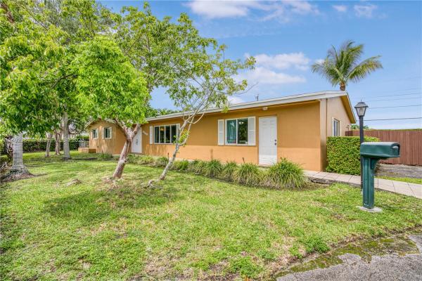 Snapper Creek Park, 8500 SW 87th Ave, Kendall, Florida 33173, image 1