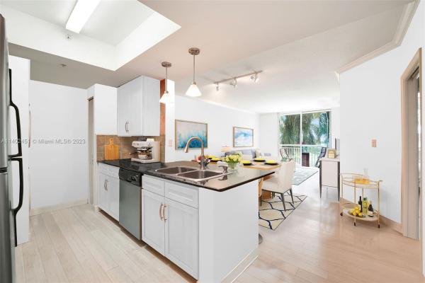 Cite On The Bay East, 2000 N Bayshore Dr #312, Miami, Florida 33137, image 1