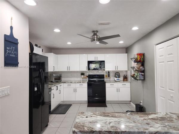 Royal Grenadier, 9617 Riverside Dr #C8, Coral Springs, Florida 33071, image 1