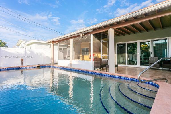 Flamingo Manors, 2108 N 14th Ct, Hollywood, Florida 33020, image 1