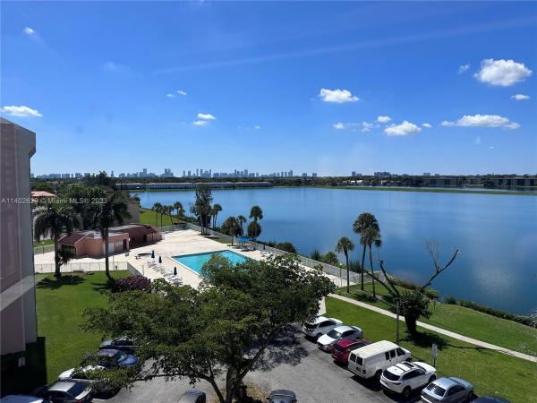 Lakeview Of The California Club, 20850 San Simeon Way #603-5, Ives Estates, Florida 33179, image 1