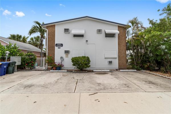 Townsite, 310 N K St #6, Lake Worth Beach, Florida 33460, image 1