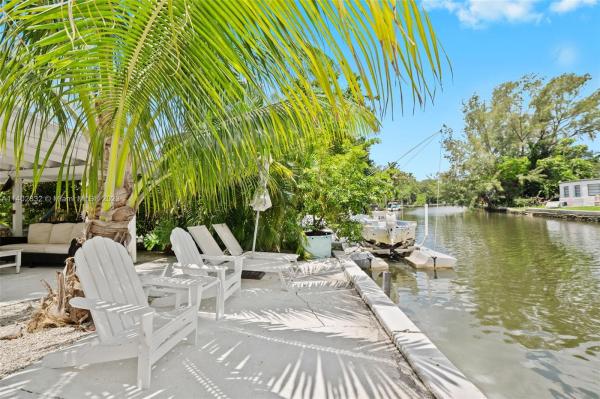 Federal Way, 555 NE 77th St, Miami, Florida 33138, image 1