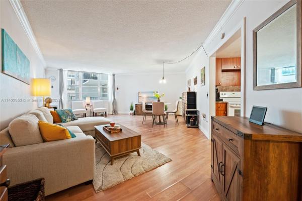 Commodore Plaza Tower, 2750 NE 183rd St #612, Aventura, Florida 33160, image 2